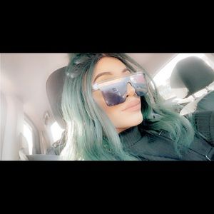 Meet your Posher, Jasmine